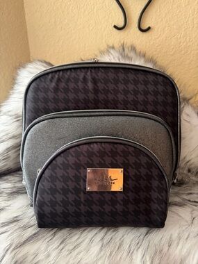 Nicole Miller New York Toiletry Bag Trio Set